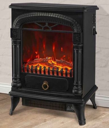 Lidl lance une cheminée électrique idéale pour décorer et chauffer le salon en quelques minutes