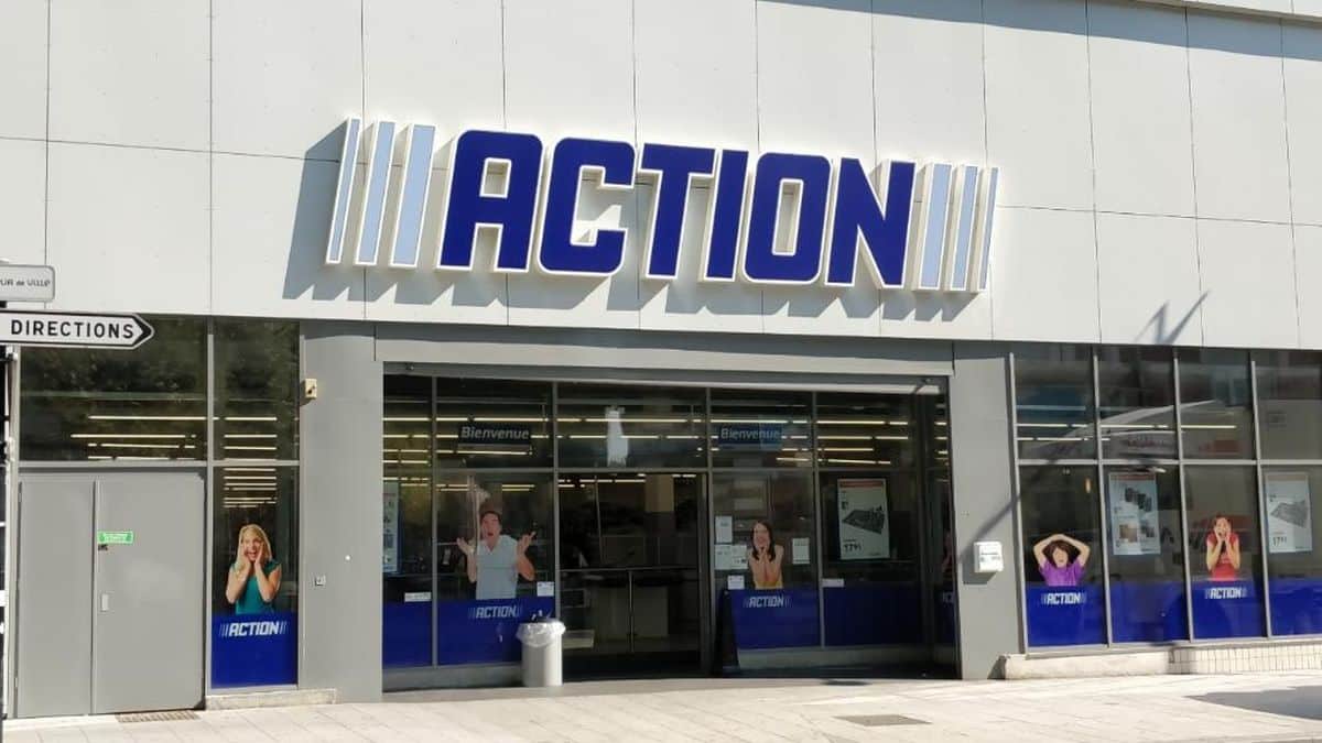 Action frappe fort avec cette éponge magique ultra-puissante qui nettoie tout pour moins de 1 euros