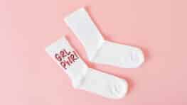 Blanchir facilement toutes vos chaussettes avec ces deux produits de votre placard