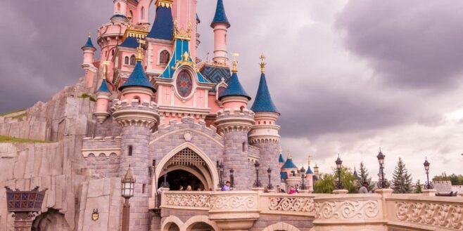 Ce couple a vécu pendant plus de dix ans dans Disneyland sans se faire prendre