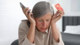 Cette arnaque à la carte bancaire explose pour les seniors ne vous faites plus avoir