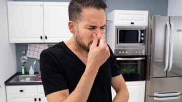 Cette méthode simple élimine toutes les mauvaises odeurs d'un évier de cuisine ou de salle de bain