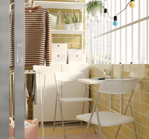 Ikea a trouvé la table parfaite pour les petits balcons à moins de 25 euros