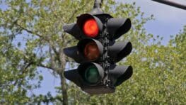 Les feux tricolores c’est terminé cette nouvelle couleur va faire son apparition