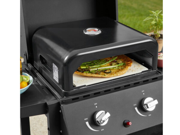 Lidl accueille le retour du printemps avec son four à pizza d'extérieur