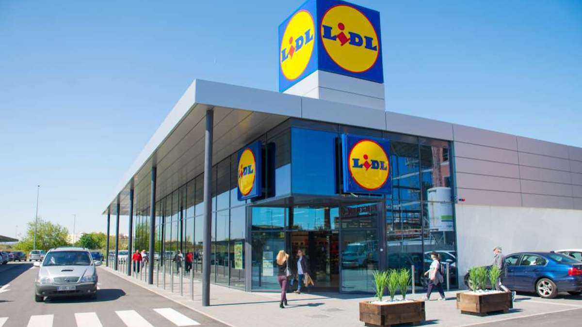 Lidl propose un tuyau d'arrosage à enroulement automatique