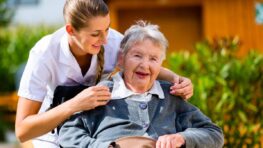 Qui doit payer la maison de retraite d'un parent ?