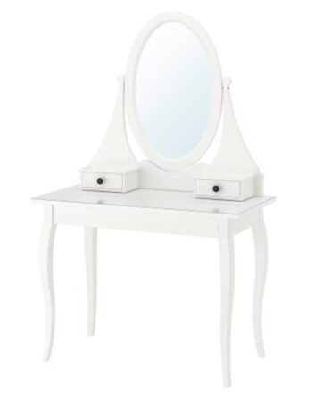 Ikea dévoile la coiffeuse que toutes les femmes rêvent d'avoir dans leur chambre-article