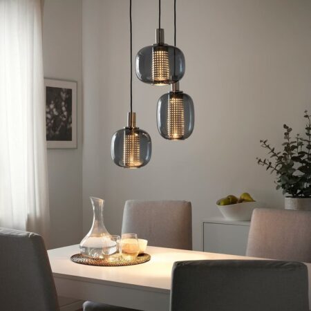 Ikea transforme le salon et la salle à manger avec ce plafonnier de luxe au style vintage