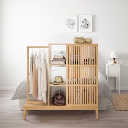 Ikea lance une armoire ouverte très pratique et ultra design pour les petites chambres