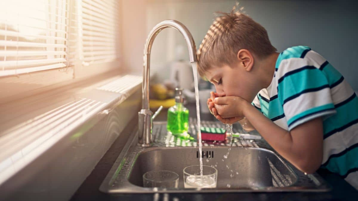 Alerte santé: ne buvez plus l’eau du robinet dans ces régions elle est contaminée par un solvant cancérigène