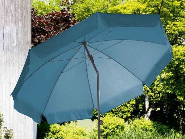 Lidl a la solution pour apporter de l'ombre sur votre balcon ou votre terrasse pour moins de 20 euros