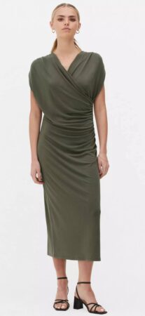 Primark lance une sublime sélection de robes à shopper pour la saison-article