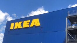 Le pouf Ikea avec rangements trop stylé et disponible en 2 couleurs