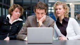 Salaires: cet impôt prolongé en cachette alors qu'il devait disparaitre