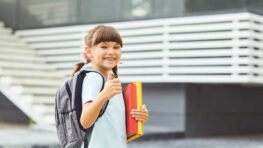 CAF: l'âge minimum pour toucher l'allocation de rentrée scolaire 2024