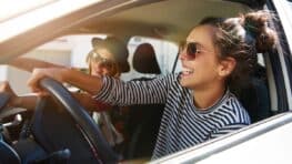 Permis de conduire: la conduite accompagnée bientôt accessible dès l'âge de 15 ans ?