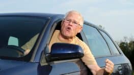 Vers la fin du permis de conduire à vie pour les conducteurs seniors ?
