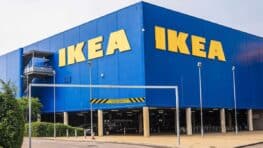 La chaise de bureau Ikea inspirée des années 1950 fait un énorme carton