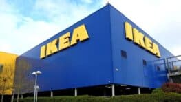 Ce produit IKEA à 1 euro va vous faire gagner de l'espace dans votre dressing