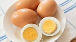 Cette astuce super simple pour cuire des œufs durs et les réussir à tous les coups
