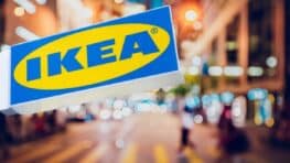 IKEA sort une lampe avec lumière LED que vous pouvez contrôler à distance