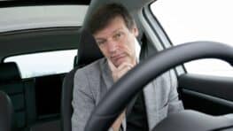 Ce nouveau panneau à fond jaune débarque en France et peu connaissant sa signification