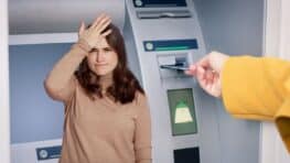 Ce que vous devez absolument faire si aucun billet ne sort du distributeur lors d'un retrait