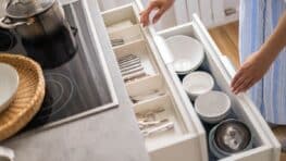 IKEA invente une gamme d'accessoires super pratiques pour mieux ranger la cuisine