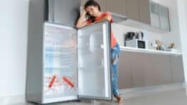Cette astuce super efficace pour garder son frigo toujours bien propre et sans bactéries