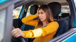 Conducteurs: ne faites pas cette erreur lorsque vous êtes à l'arrêt, vous risquez de le payer très cher