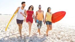 IKEA a le transat le plus pratique pour aller à la plage cet été et il se transforme en sac bandoulière