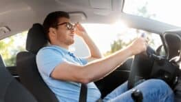Une amende et un retrait de points pour tous les automobilistes qui portent ces lunettes au volant