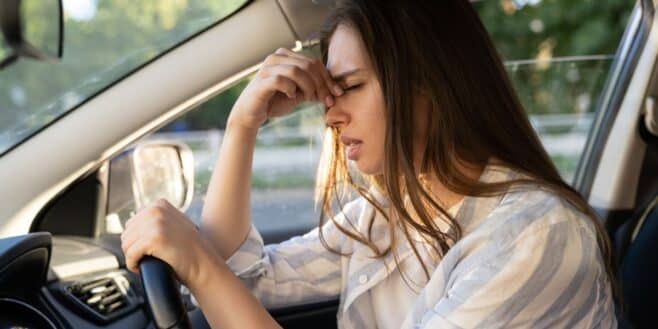 Automobilistes: la vraie utilité des poteaux ajourés sur certains panneaux de radars pour éviter une lourde amende