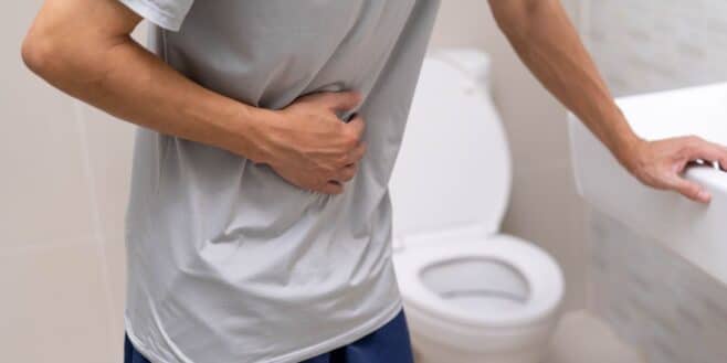 Ce Français pris par un gros mal de ventre se trompe de toilettes et finit en prison