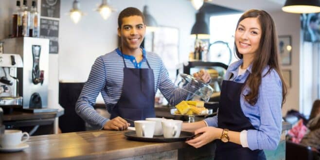 Ces jobs d'été sont ceux qui paient le mieux à Paris