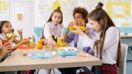 Impôts: les parents oublient souvent qu'ils peuvent se faire rembourser la cantine des enfants