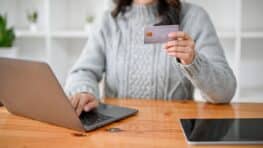 Les gros dangers d'enregistrer sa carte bancaire sur n'importe quel site internet