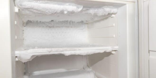 Cette astuce pour dégivrer votre congélateur sans frotter pendant des heures