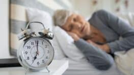 Le nombre d'heure qu'il faut vraiment dormir après 60 ans pour rester en bonne santé