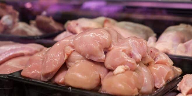 Rappel urgent de poulet vendu chez Leclerc, Auchan et Carrefour pour un risque de listériose