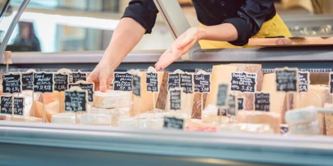 Un rappel urgent lancé pour ce fromage adoré de tous et vendu à Intermarché car contaminé par une bactérie