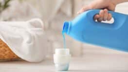 Ce geste simple et efficace permet de réduire le coût des lessives facilement