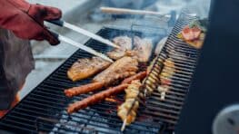 Ce que vous ne devez jamais faire lors du nettoyage du barbecue ou de la plancha pour préserver votre santé