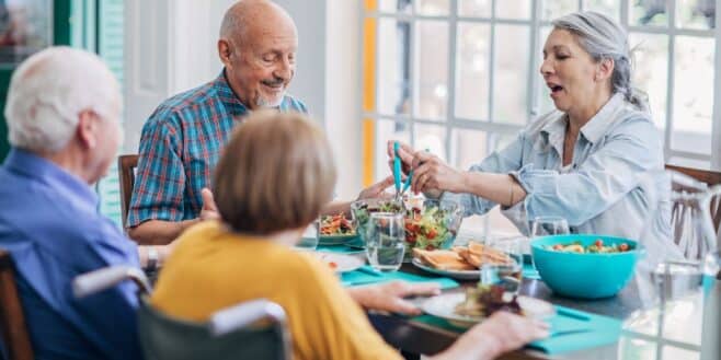 Cet aliment du quotidien que les plus de 60 ans doivent arrêter de consommer pour rester en bonne santé