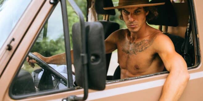 Cette lourde amende si vous vous faites attraper en train de conduire torse nu cet été