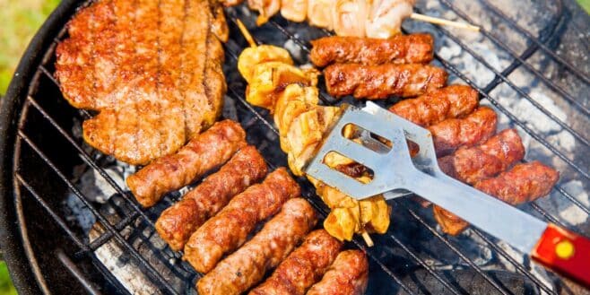 "J'ai cherché ce produit partout": LIDL sort le produit parfait pour toujours avoir un barbecue propre