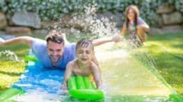 La tente balançoire LIDL qui transforme le jardin en parc privé