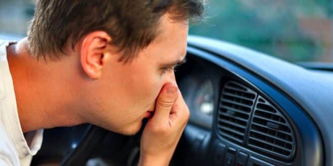 L'astuce de génie que tous les automobilistes devraient connaitre pour avoir une voiture qui sent toujours bon