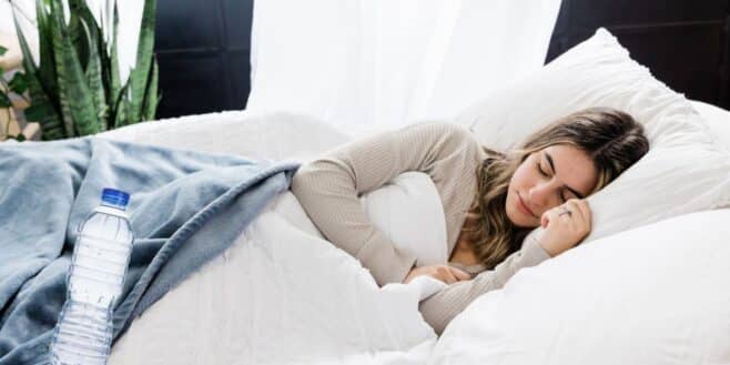 L'astuce pour dormir sans climatisation et rafraîchir son logement avec une bouteille d'eau